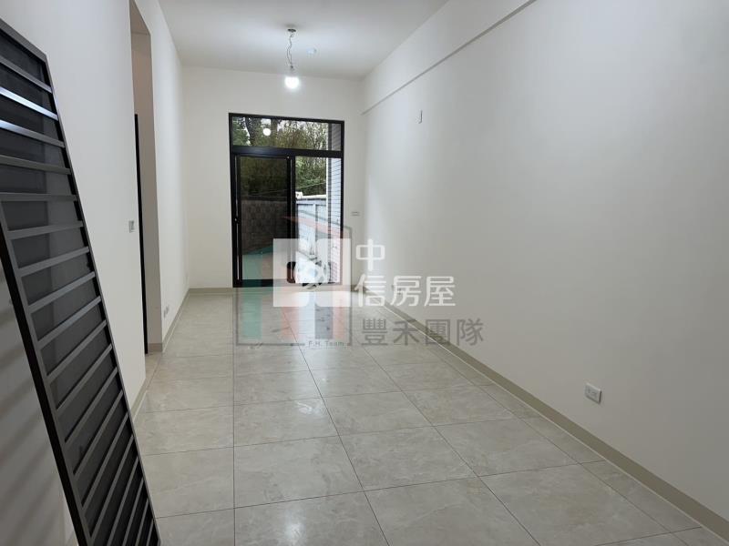 【豐禾】近A19觀音新坡商圈兩房+車位露臺戶房屋室內格局與周邊環境