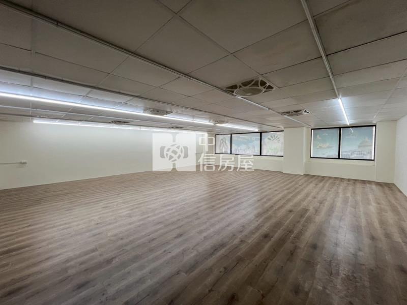 桃園市大有路精華地段店面房屋室內格局與周邊環境