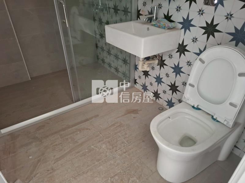 海中街全新整修透天厝房屋室內格局與周邊環境