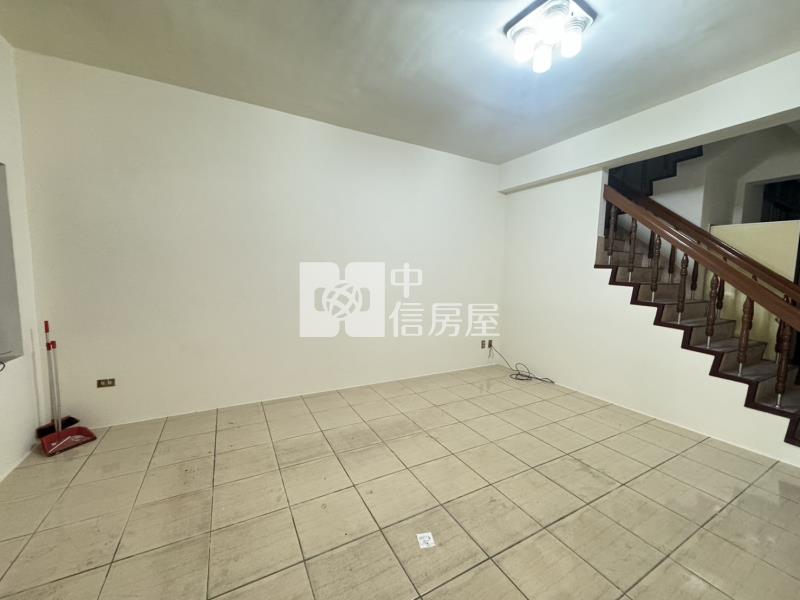 潭子矽品臨8米活路別墅房屋室內格局與周邊環境