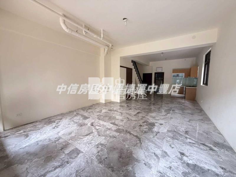 自住首選!富岡車站2分鐘 全新雙車位_電梯豪墅房屋室內格局與周邊環境