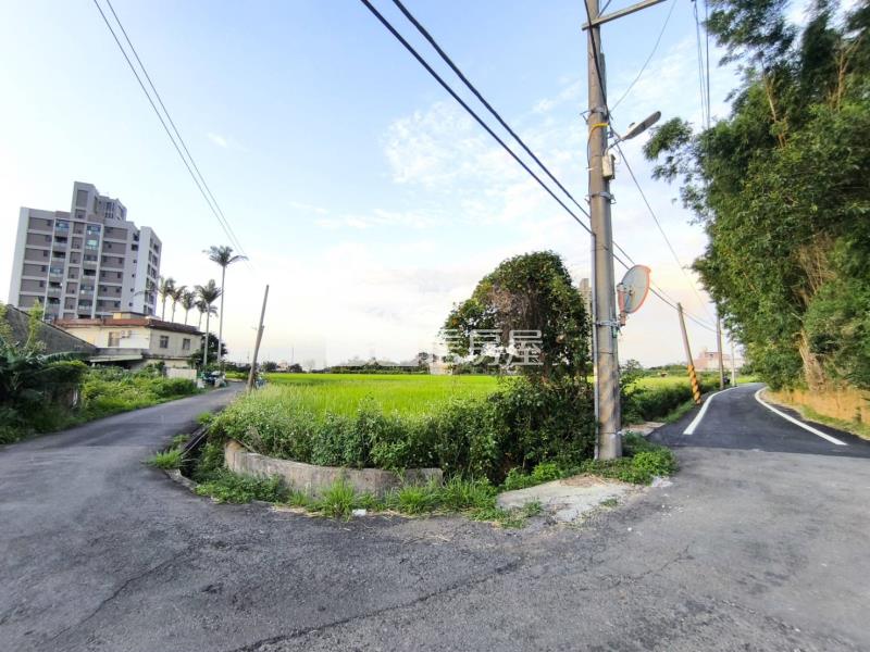 【新世紀】月眉公園大面寬美農地房屋室內格局與周邊環境
