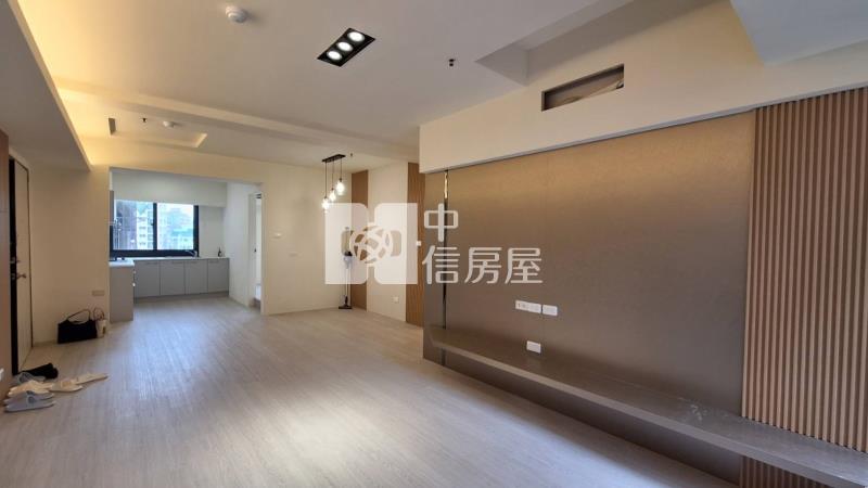 南區興大國圖美裝三房車位房屋室內格局與周邊環境