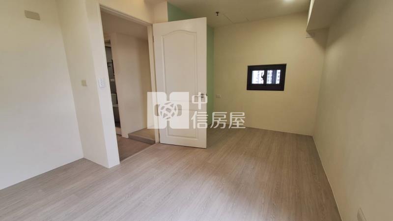 南區興大國圖美裝三房車位房屋室內格局與周邊環境