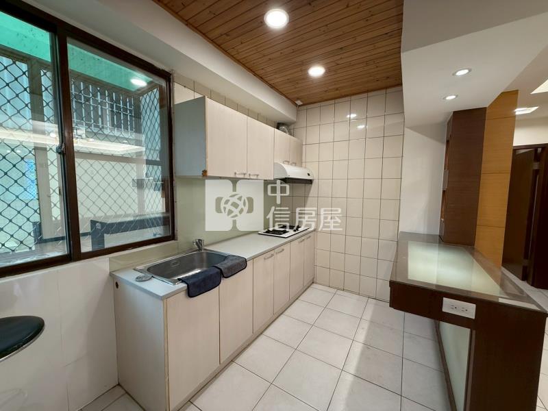 東區稀有學區低總價溫馨兩房房屋室內格局與周邊環境