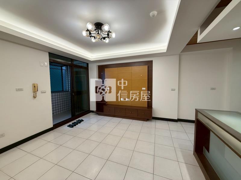 東區稀有學區低總價溫馨兩房房屋室內格局與周邊環境