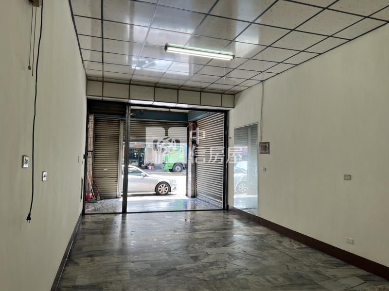(專)近88交流道鳳頂路透天金店面房屋室內格局與周邊環境