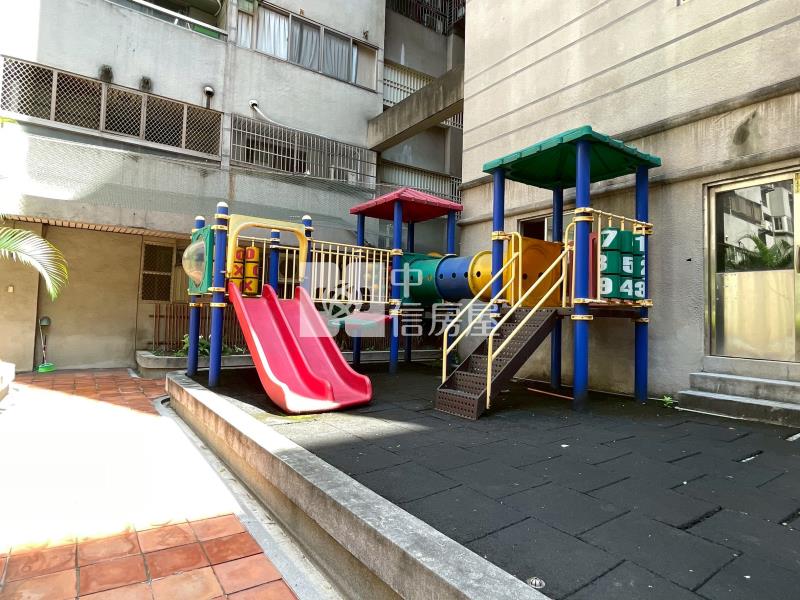 【國際莊園】正北屯路全新裝潢樓店｜雙鐵共構房屋室內格局與周邊環境