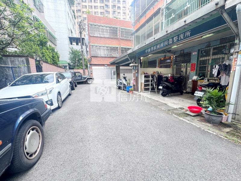 【新世紀】體育園區捷運綠線G27透天房屋室內格局與周邊環境