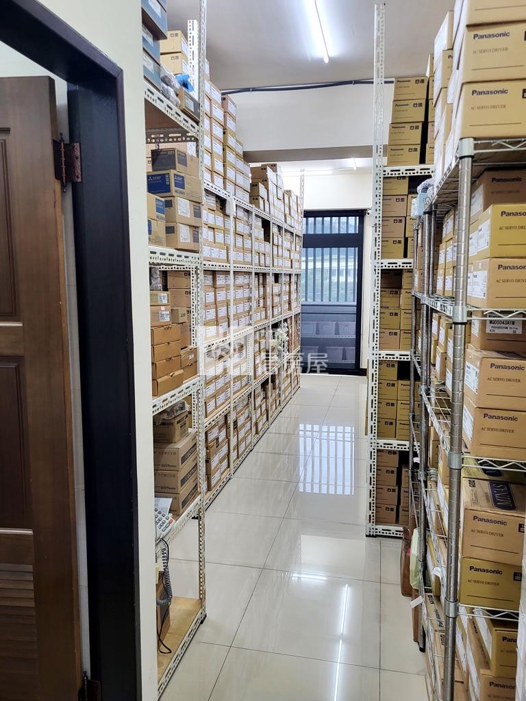 【新世紀】南勢重劃區雙面臨路大地坪電梯辦公店墅房屋室內格局與周邊環境