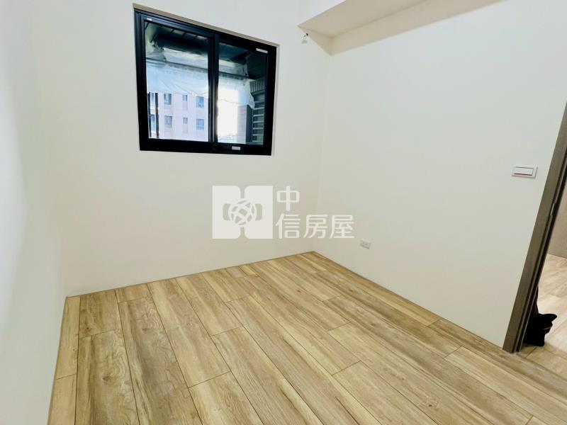 泓瑞全新二房平車華廈房屋室內格局與周邊環境