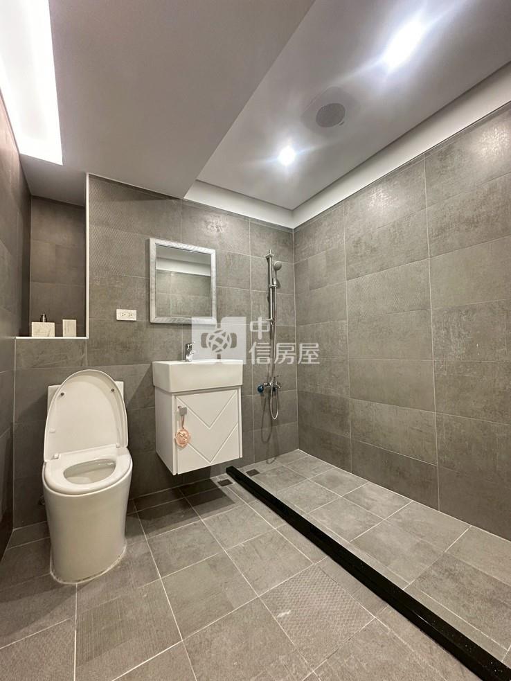 斗南龍邸平面車位3房房屋室內格局與周邊環境