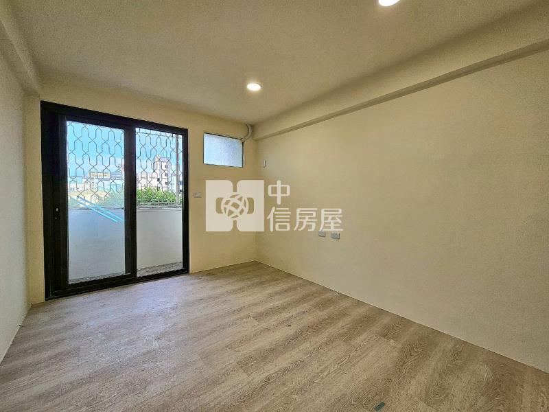 柳川河畔低總價採光套房房屋室內格局與周邊環境