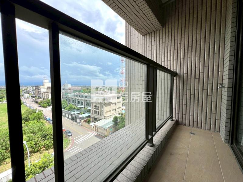 烏日高鐵特區景觀二房平車幸福滿屋房屋室內格局與周邊環境