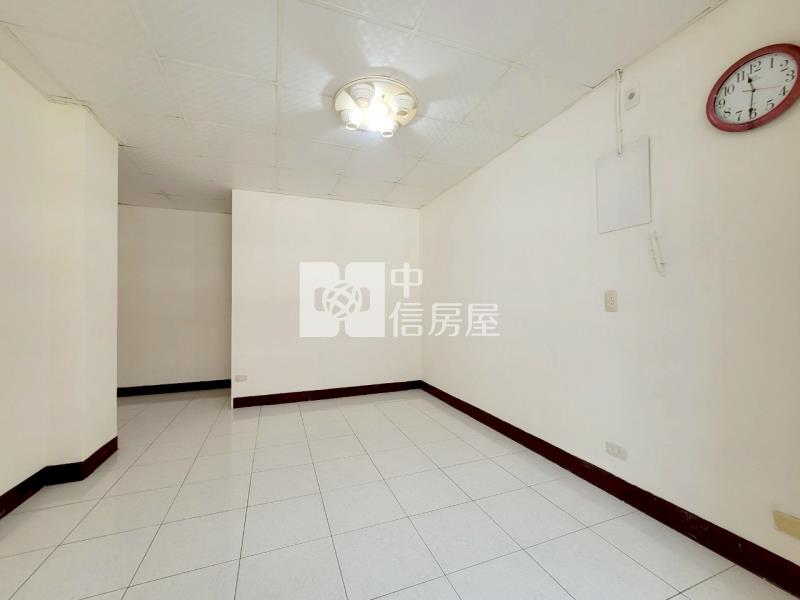 中豐路旁公寓二樓房屋室內格局與周邊環境