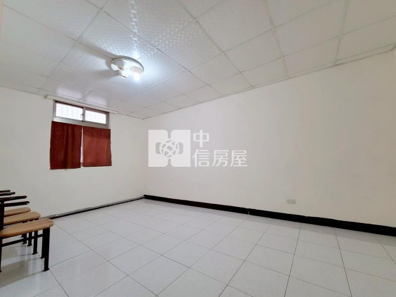 中豐路旁公寓二樓房屋室內格局與周邊環境