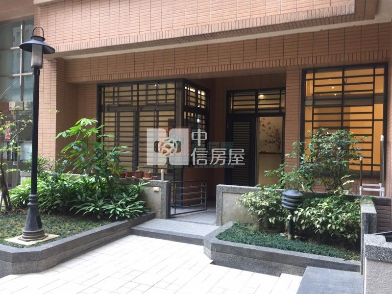 喜來登商圈閱讀台大三房平車房屋室內格局與周邊環境