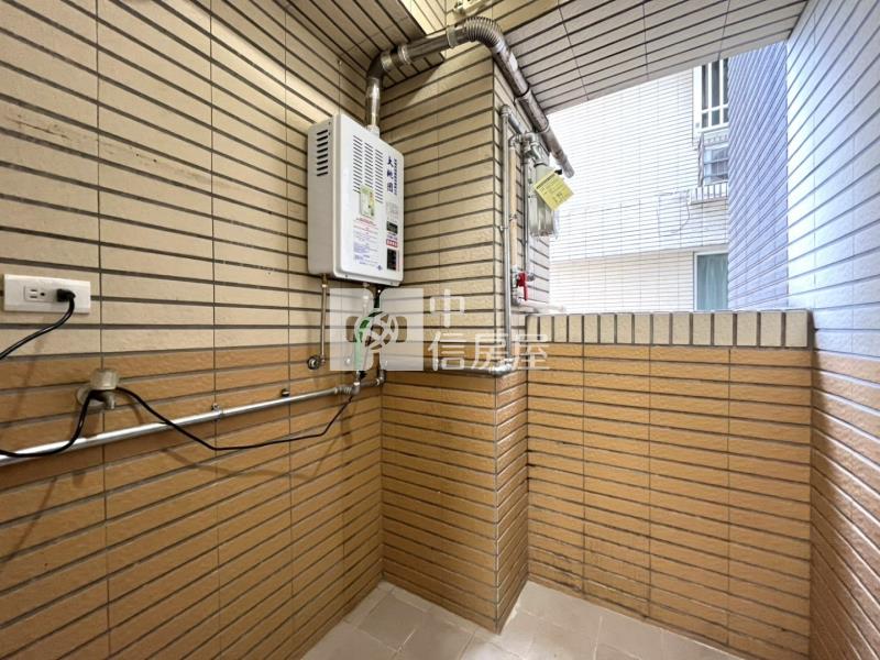 華勛精美二房車房屋室內格局與周邊環境