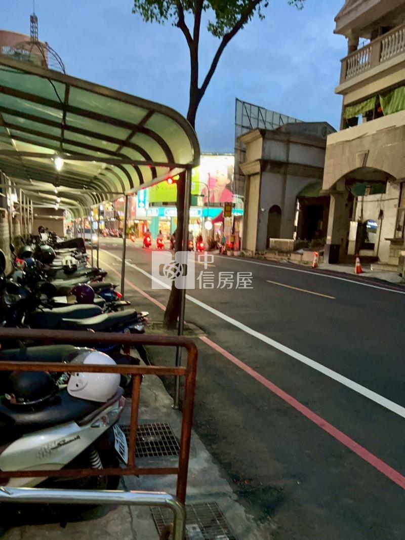 歐洲世界天籟三房美電寓房屋室內格局與周邊環境