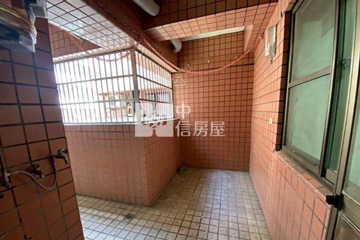 台北新都凱撒三房房屋室內格局與周邊環境