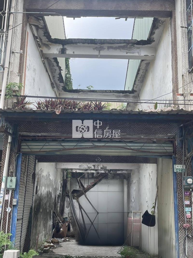 吳鳳廟公園旁待修透天房屋室內格局與周邊環境