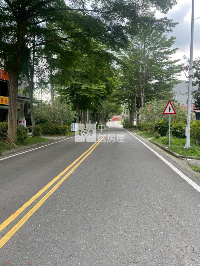 吳鳳廟公園旁待修透天房屋室內格局與周邊環境