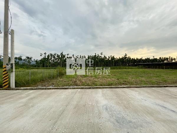 赤山庄內山景美農地房屋室內格局與周邊環境