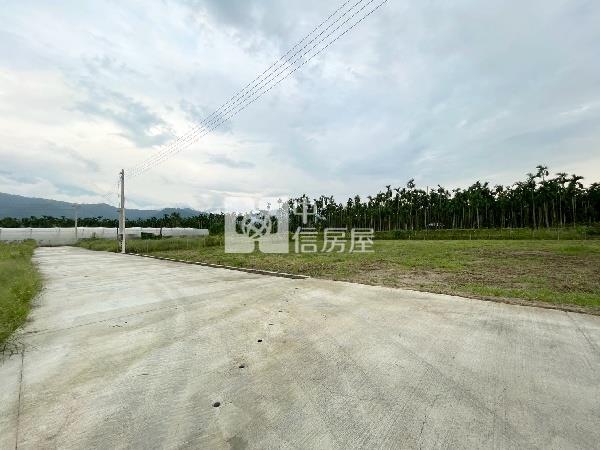 赤山庄內山景美農地房屋室內格局與周邊環境
