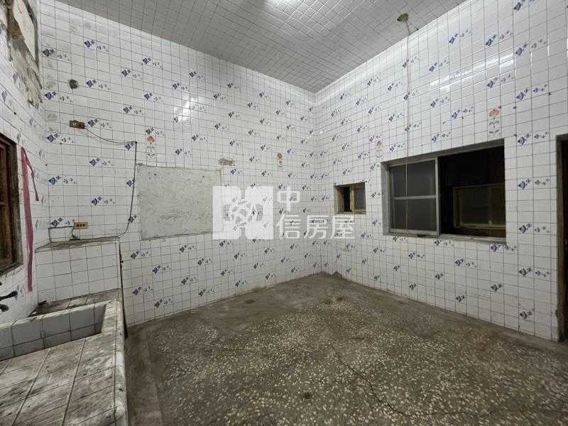 橋頭絕無僅有高挑透天房屋室內格局與周邊環境
