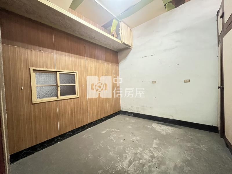 橋頭絕無僅有高挑透天房屋室內格局與周邊環境
