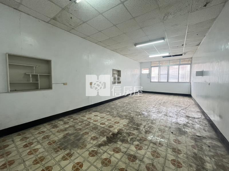 橋頭絕無僅有高挑透天房屋室內格局與周邊環境