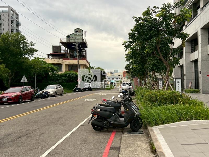 台中潭子區弘文高中旁全新3房平車電寓房屋室內格局與周邊環境