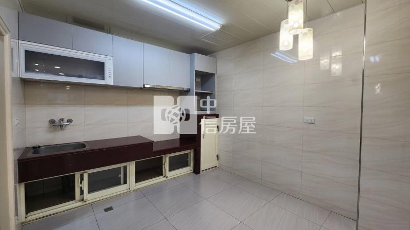 水美國小精美透天房屋室內格局與周邊環境