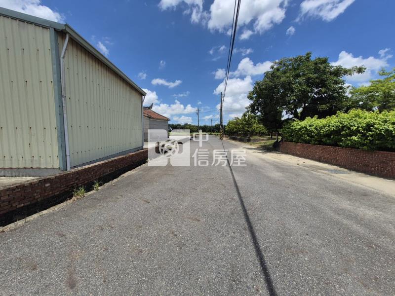 安定段持分建地房屋室內格局與周邊環境