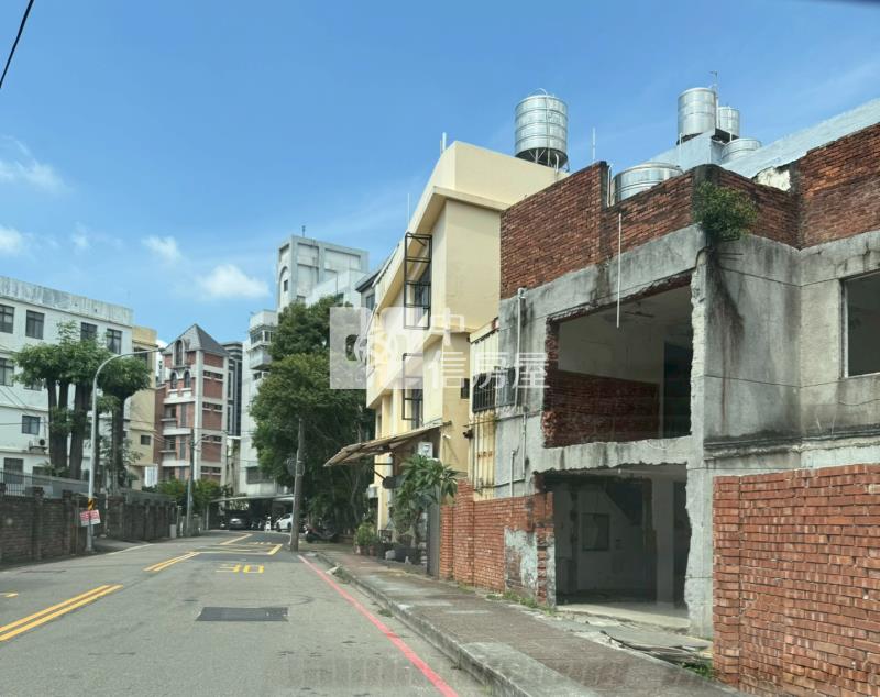 桃園仁愛路透天房屋室內格局與周邊環境
