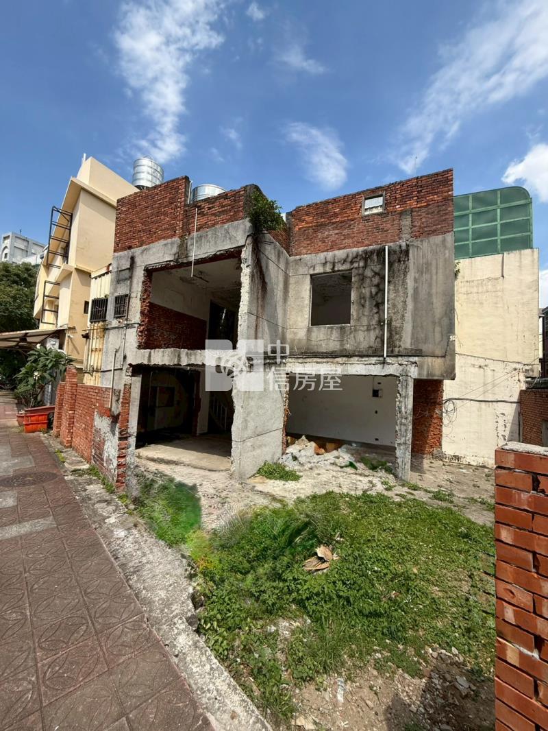 桃園仁愛路透天房屋室內格局與周邊環境