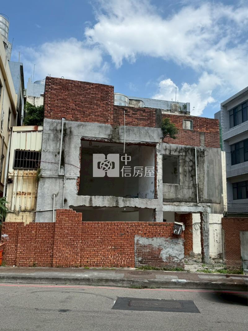 桃園仁愛路透天房屋室內格局與周邊環境