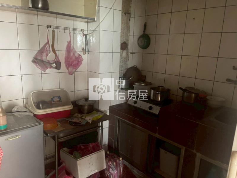 ●自來街透天住店房屋室內格局與周邊環境