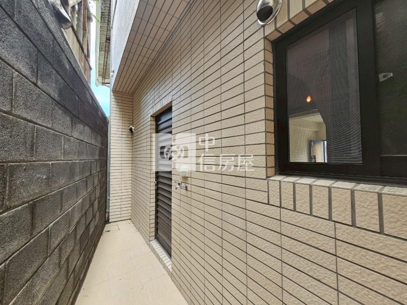 樹孝商圈全新五房雙車電梯別墅房屋室內格局與周邊環境