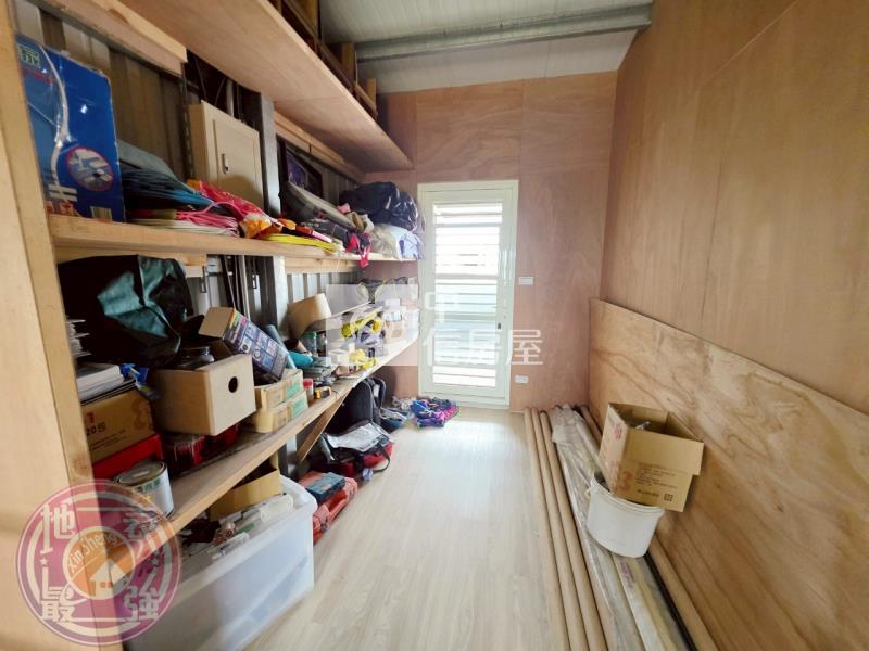 近台31百萬裝潢美透天房屋室內格局與周邊環境