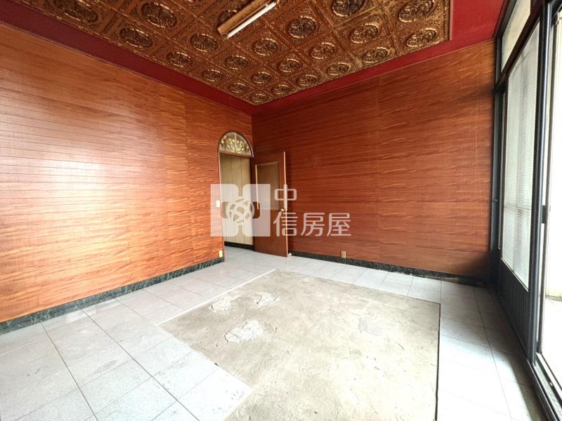 東山商圈一新二街透天房屋室內格局與周邊環境
