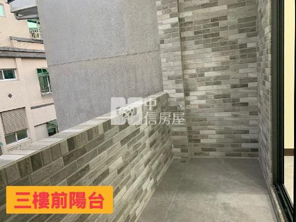 家樂福商圈全新翻修透天車墅房屋室內格局與周邊環境