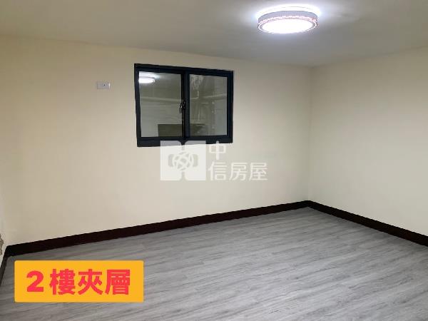 家樂福商圈全新翻修透天車墅房屋室內格局與周邊環境