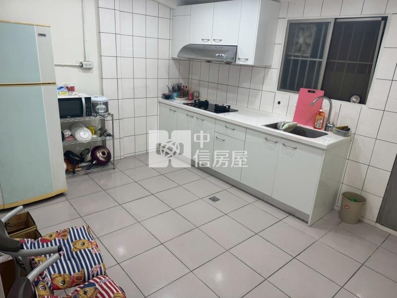 影城旁優質透天房屋室內格局與周邊環境