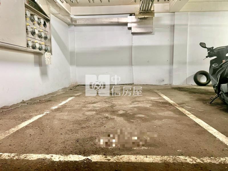 大里市中心雙車花園別墅房屋室內格局與周邊環境