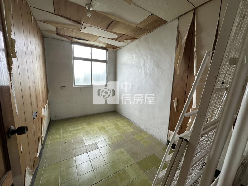 平鎮華隆街低總價邊間透天房屋室內格局與周邊環境