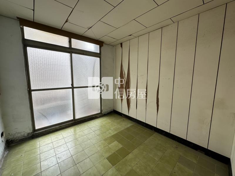 平鎮華隆街低總價邊間透天房屋室內格局與周邊環境