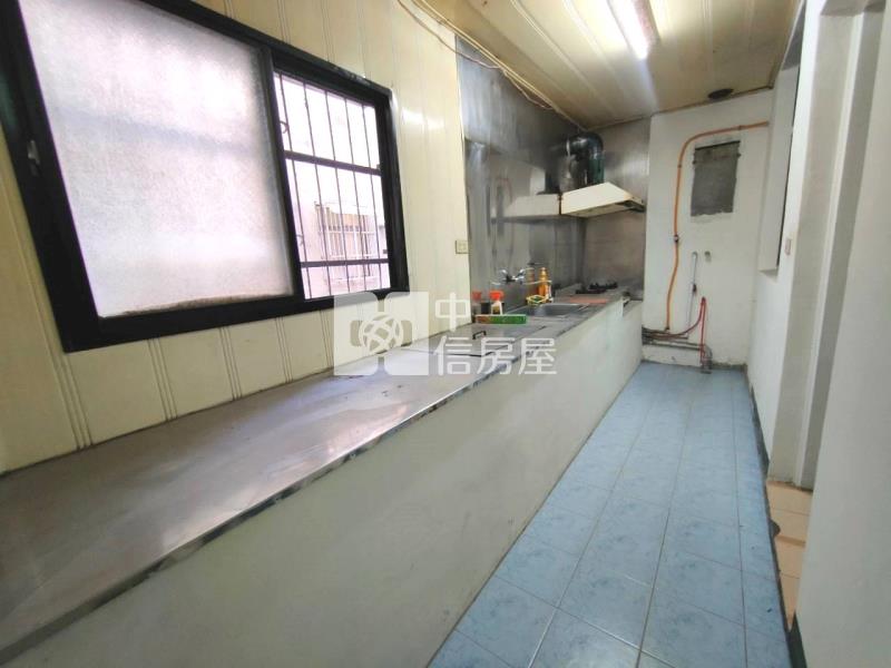 【新世紀】桃園區愛國街三房公寓房屋室內格局與周邊環境