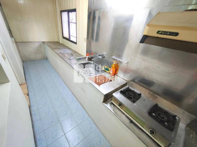 【新世紀】桃園區愛國街三房公寓房屋室內格局與周邊環境