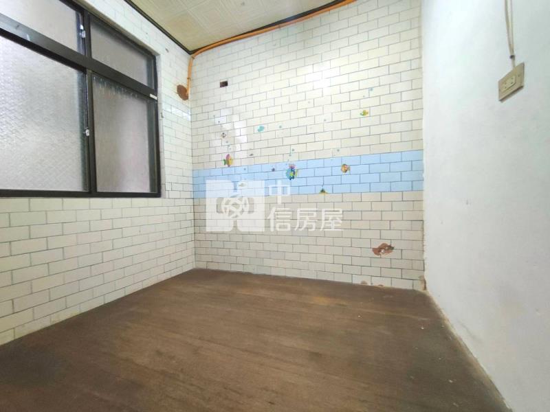 【新世紀】桃園區愛國街三房公寓房屋室內格局與周邊環境